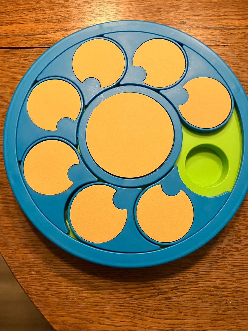 Pets Know Best 2-in-1 Dog Treat Puzzle & Nail File Toy